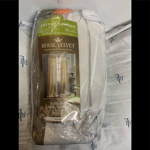Royal Velvet Supreme Energy Saving 62.5 in X84 in